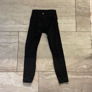 Lululemon- Wunder Under High-Rise Tight 28" size 4